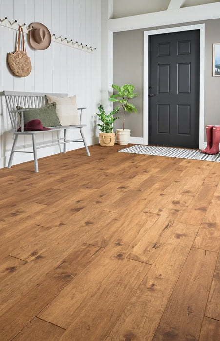 Mannington - Kodiak Collection - 5 in. Engineered Hardwood - Champagne Room scene