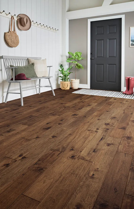 Mannington - Kodiak Collection - 5 in. Engineered Hardwood - Fawn Room Scene