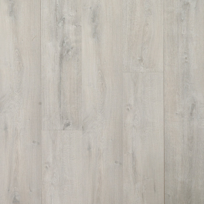 Quickstep - NatureTEK Plus - Colossia Collection Laminate Flooring - Denali Oak