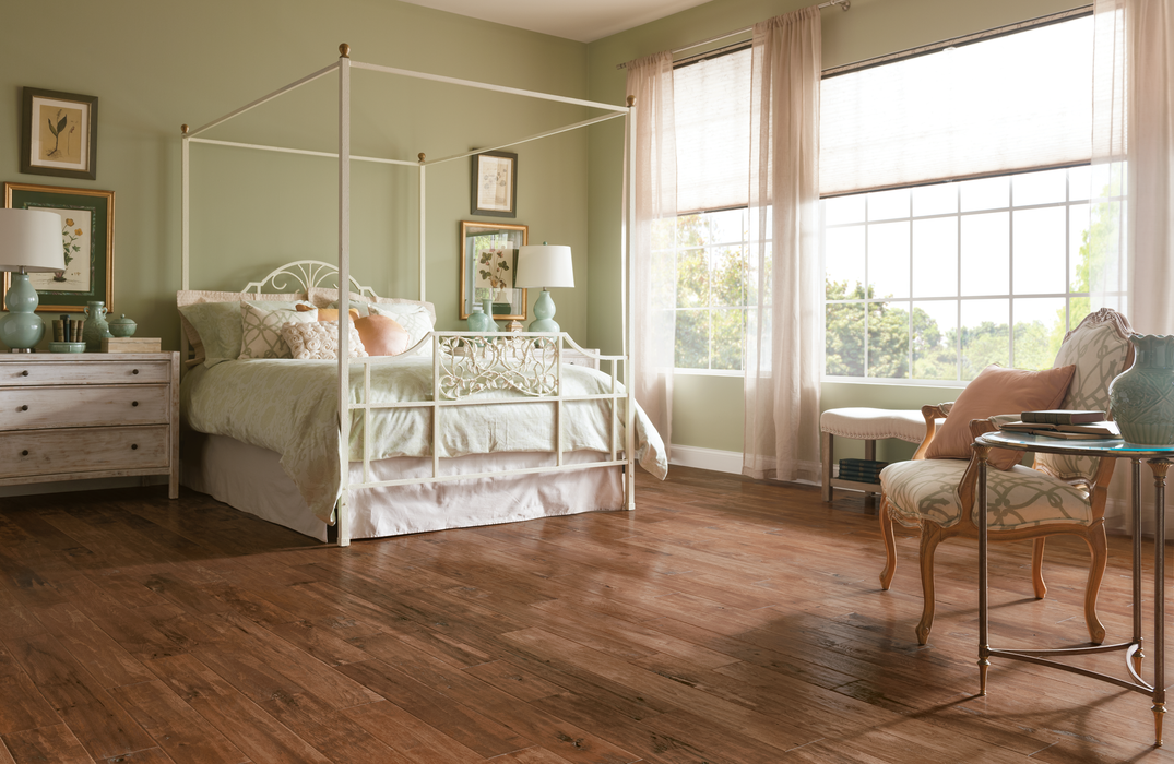 Hartco - American Scrape Solid Hardwood - Clover Honey Room Scene