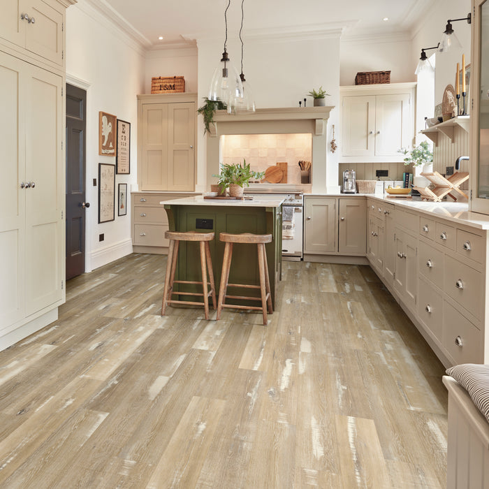 Karndean - Van Gogh Rigid Core 7 in. x 48 in. - SCB136 Blond Farmhouse Oak Room Scene