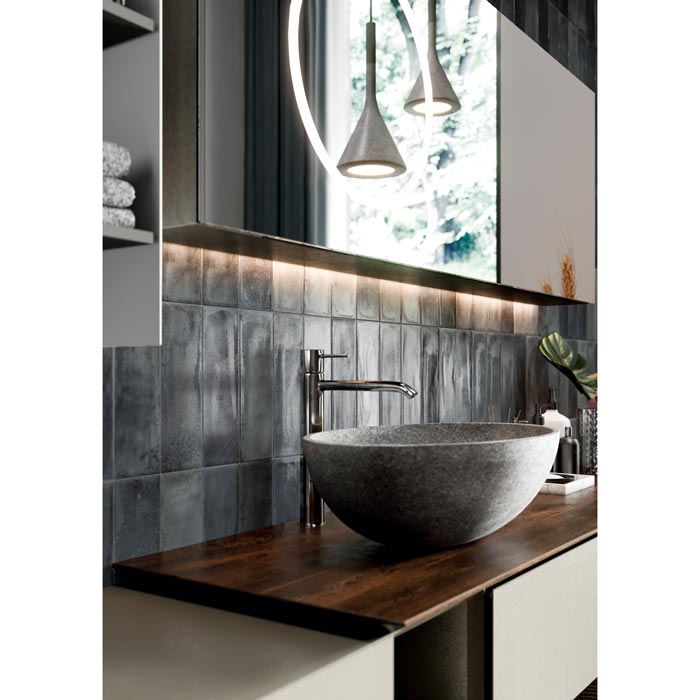 Tesoro - Fuoritono Collection - 4 in. x 12 in. Porcelain Glossy Tile - Petrolio Room scene