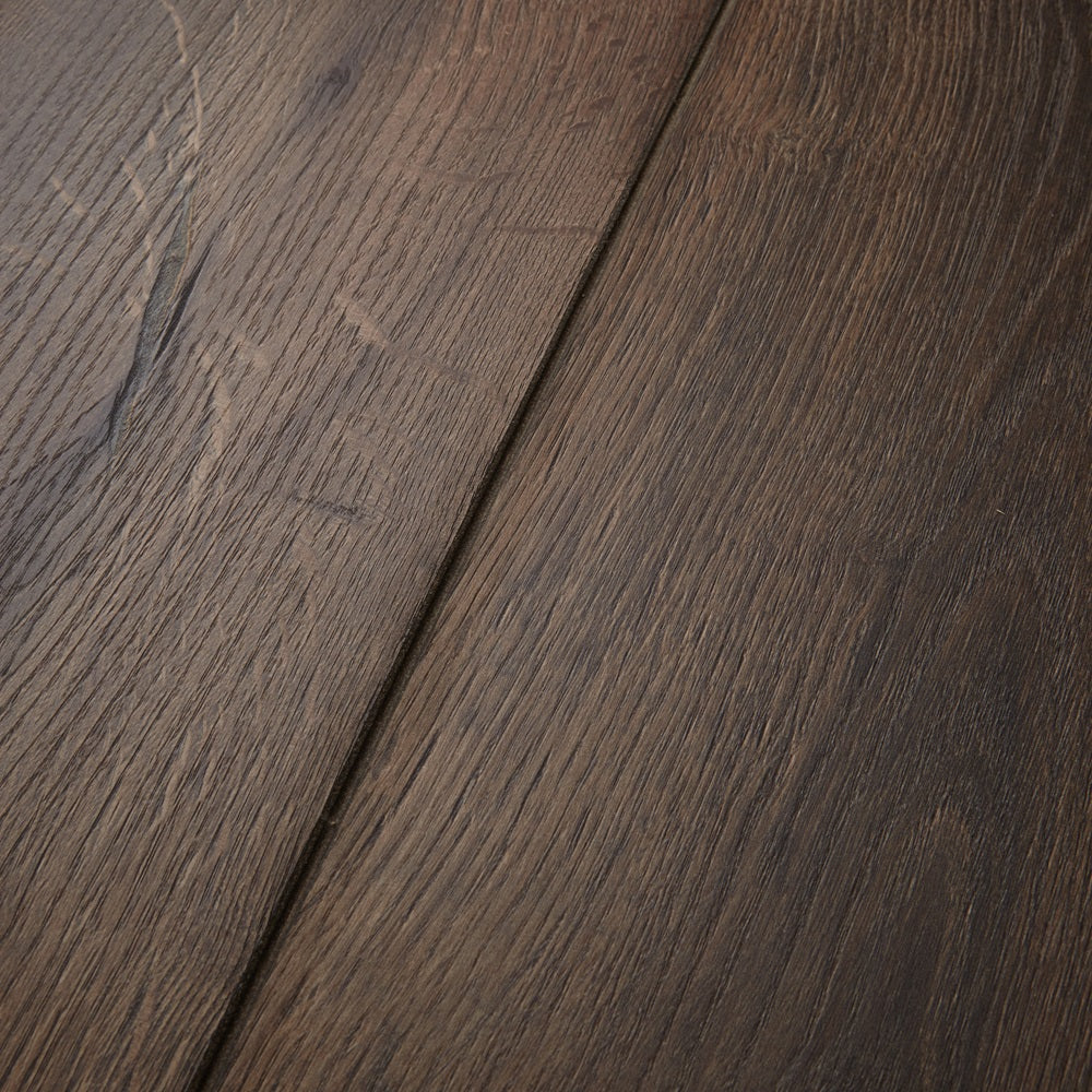 Mannington - Restoration Collection - Blacksmith Oak - Rust Close View