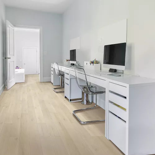 Mohawk - RevWood Plus Bellente Laminate - Terrace Oak