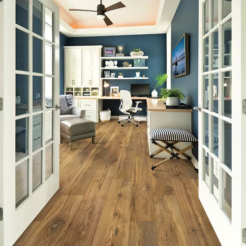 Mohawk - Revwood Premier Morena Bluffs Laminate - Cattail Pecan Room Scene