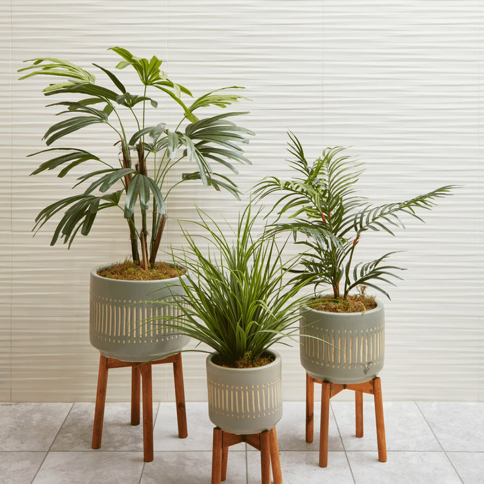 Arizona Tile - 3D Series - 12" x 22" Ceramic Tile - White Blade wall installation