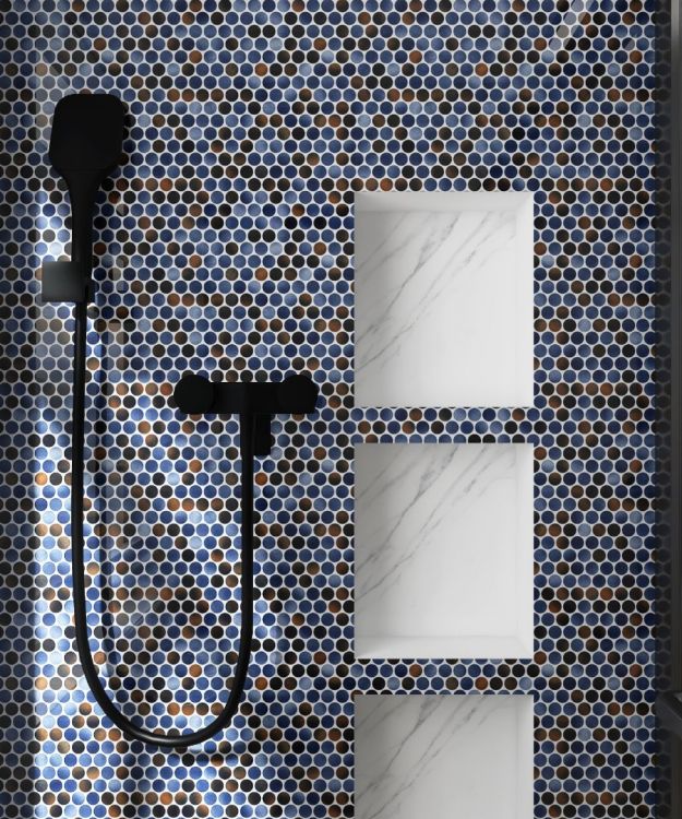 Elysium - Penny Round 11.5 in. x 12.25 in. Porcelain Mosaic - Shadow