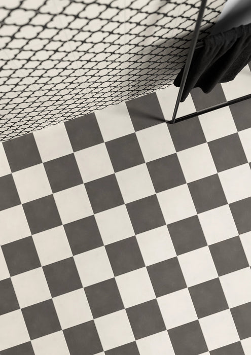 Arizona Tile - Reverie 8" x 8" Glazed Porcelain Tile - Reverie 2 Installed