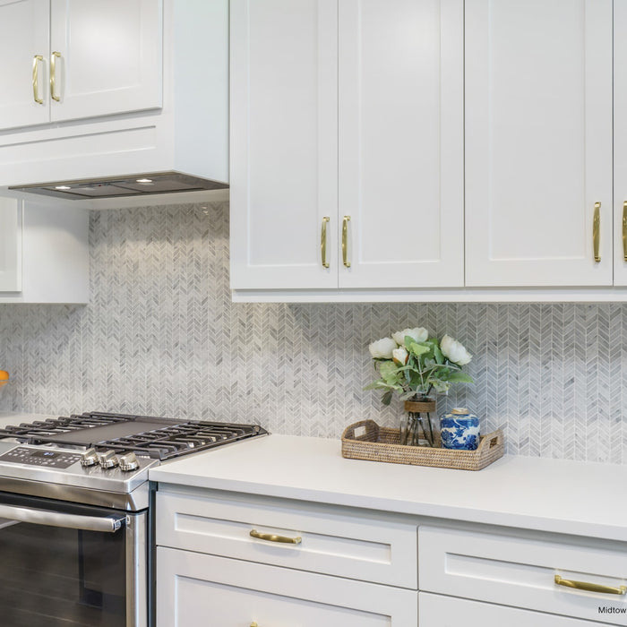 Bedrosians - White Carrara Floor & Wall Mosaic - Chevron Honed Room Scene 4