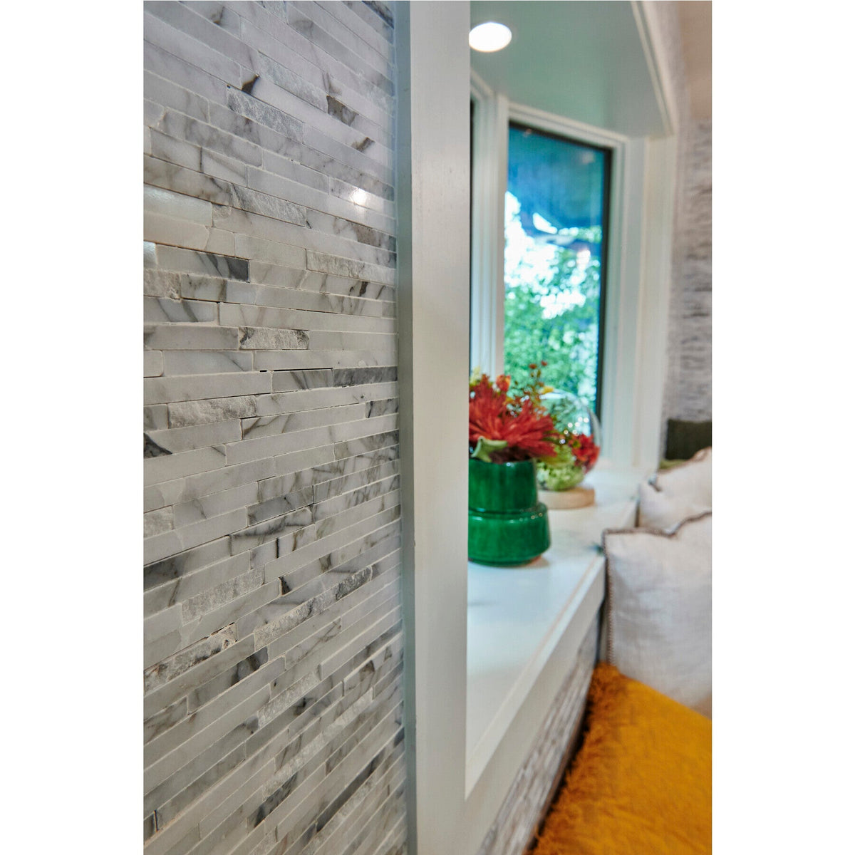 Daltile - Venetian Calacatta Random Length - Polished