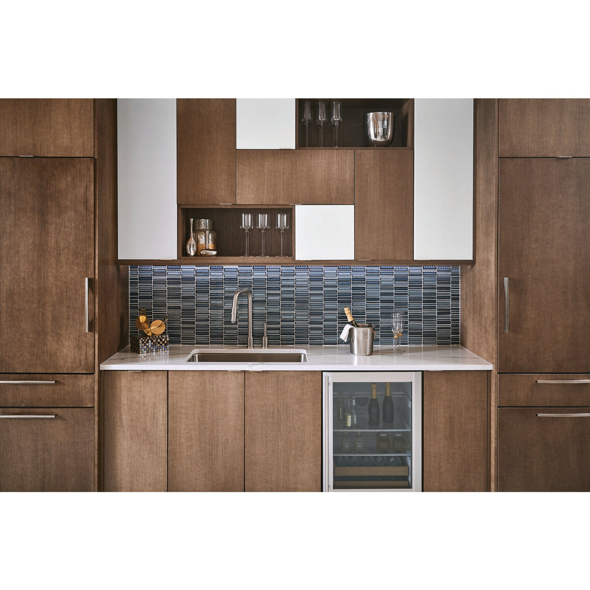 Daltile - Cascading Waters Glass Mosaic - Cerulean Swell Installed