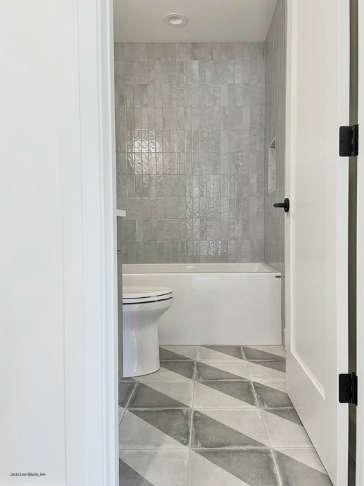DECCLOGRE28G Shower Install