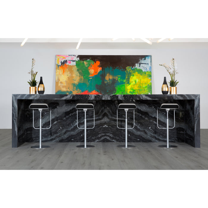 DuChateau - Vinyl DeLuxe LuxeTech 9 in. x 60 in. - Jennsdale Room Scene