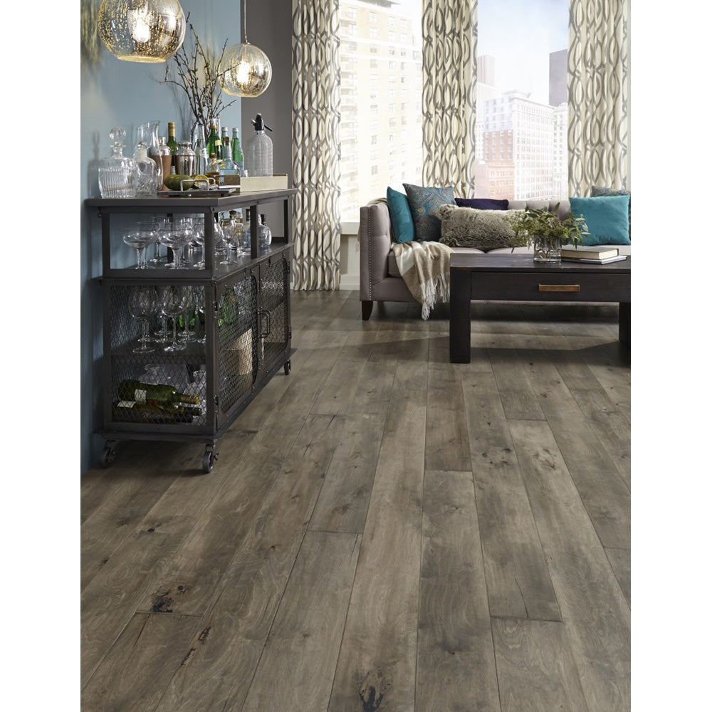 Mannington - Iberian Hazelwood - Chestnut Room Scene