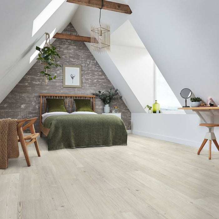 Karndean - Knight Tile Rigid Core 7 in. x 48 in. - SCB-KP131 Grey Scandi Pine Room Scene