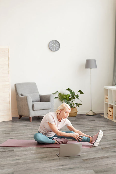 MSI - Smithcliffs - 7 in. x 48 in. Hybrid Rigid Core - Avery Ash Installed