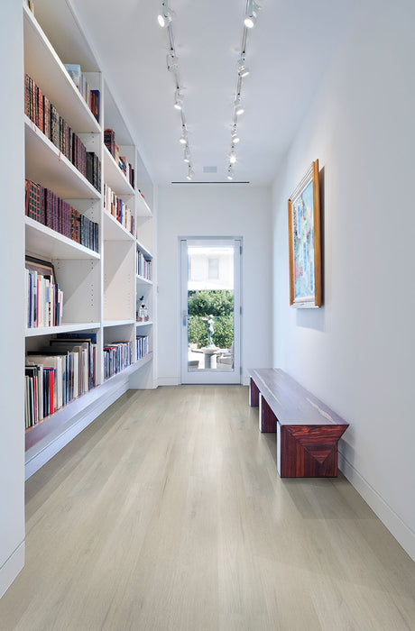 MSI - Smithcliffs - 7 in. x 48 in. Hybrid Rigid Core - Driftway Room Scene