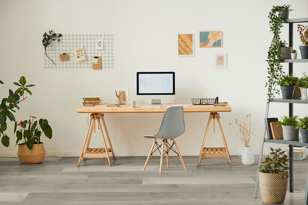 MSI - Smithcliffs - 7 in. x 48 in. Hybrid Rigid Core - Malton Room Scene