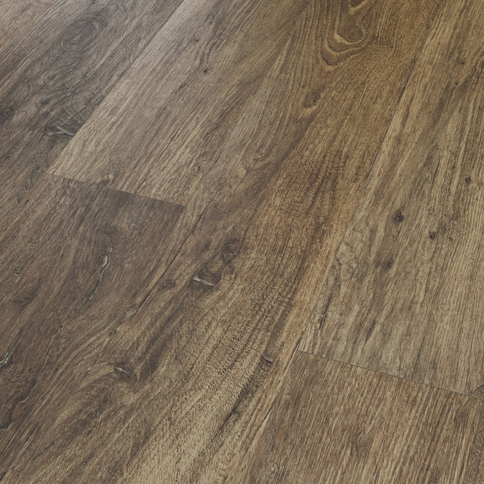 Mannington - Adura Apex - Nordic Oak 8 in. x 72 - Lodge Close