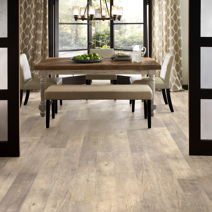 Mannington - Adura Max Plank - Dockside 6 in. x 48 in. - Seashell Installed