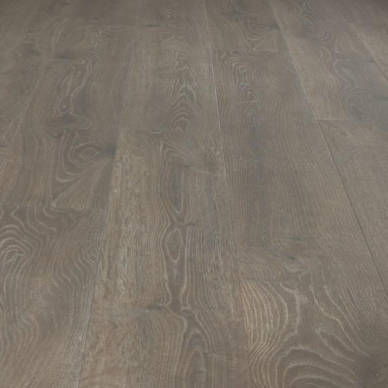 Mohawk - RevWood Plus Antique Craft Laminate - Espresso Bark Oak Close