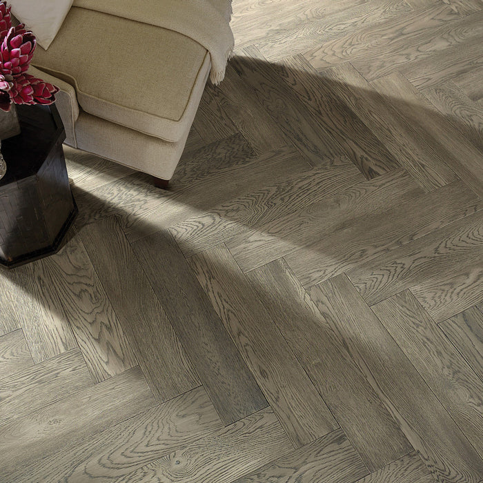 Shaw - Empire Oak Herringbone Hardwood - 05014 Roosevelt Installed