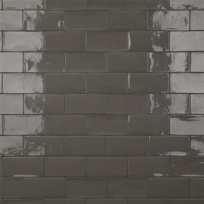 SomerTile - Chester 3" x 6" Subway Tile - Grafito w/ Dark Grout