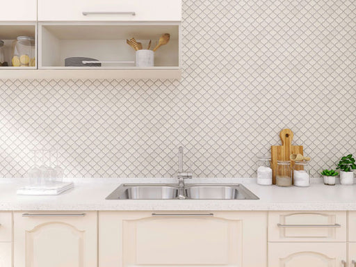 Maniscalco - Venetian Glass Arabesque Mosaic - White Velvet  Kitchen Install