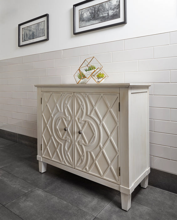 Arizona Tile - Paloma 4" x 16" Wall Tile - Cloud Glossy Installed 2