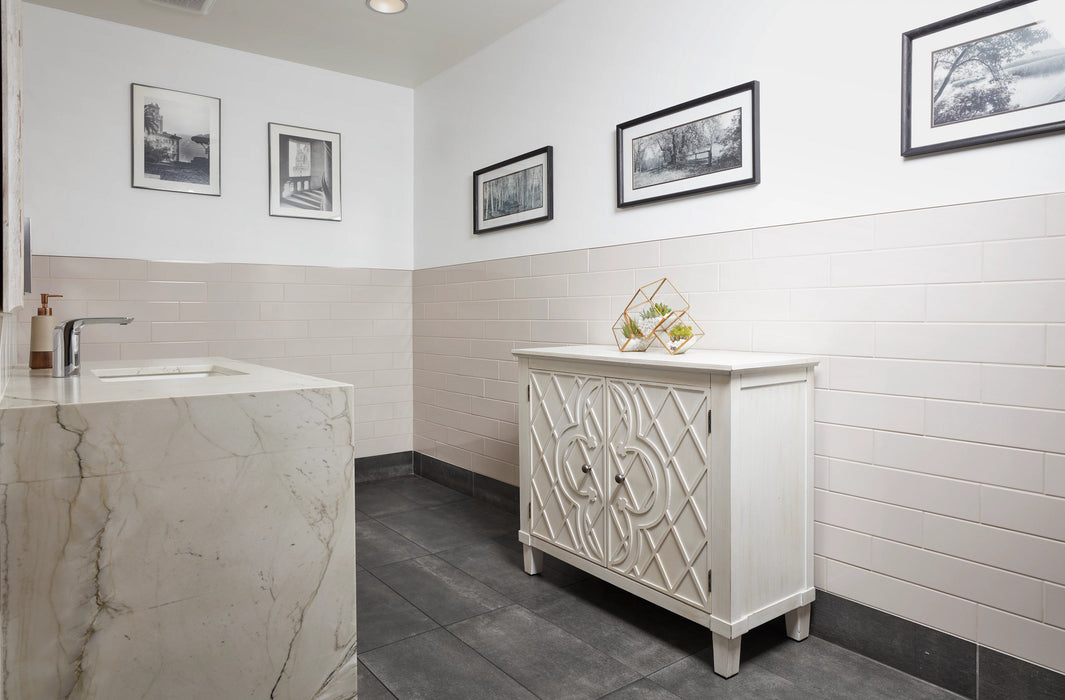 Arizona Tile - Paloma 4" x 16" Wall Tile - Cloud Glossy Installed